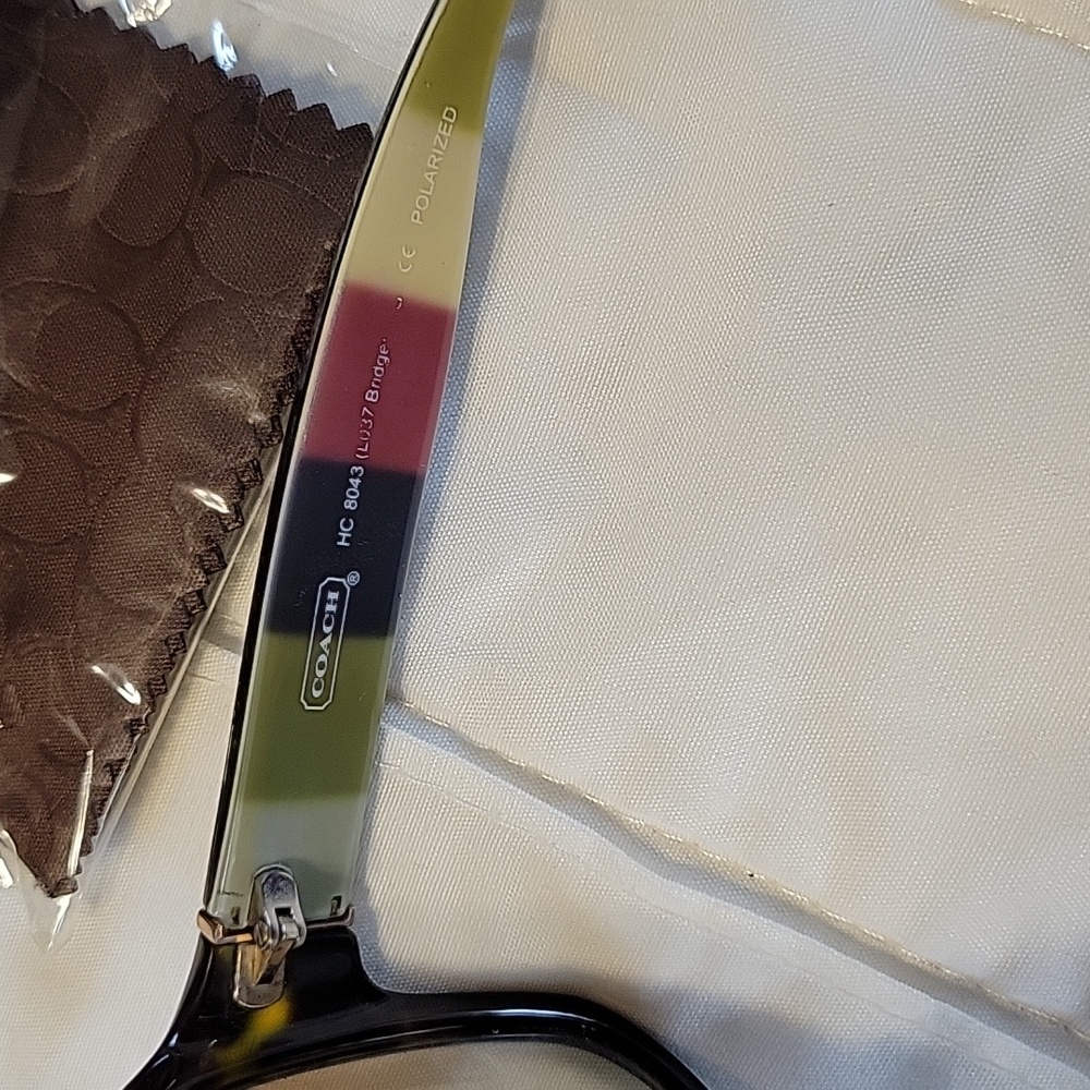 Coach Bridget Tortoise Legacy Stripe Sunglasses Polarized With Brown Case - Picture 4 of 7